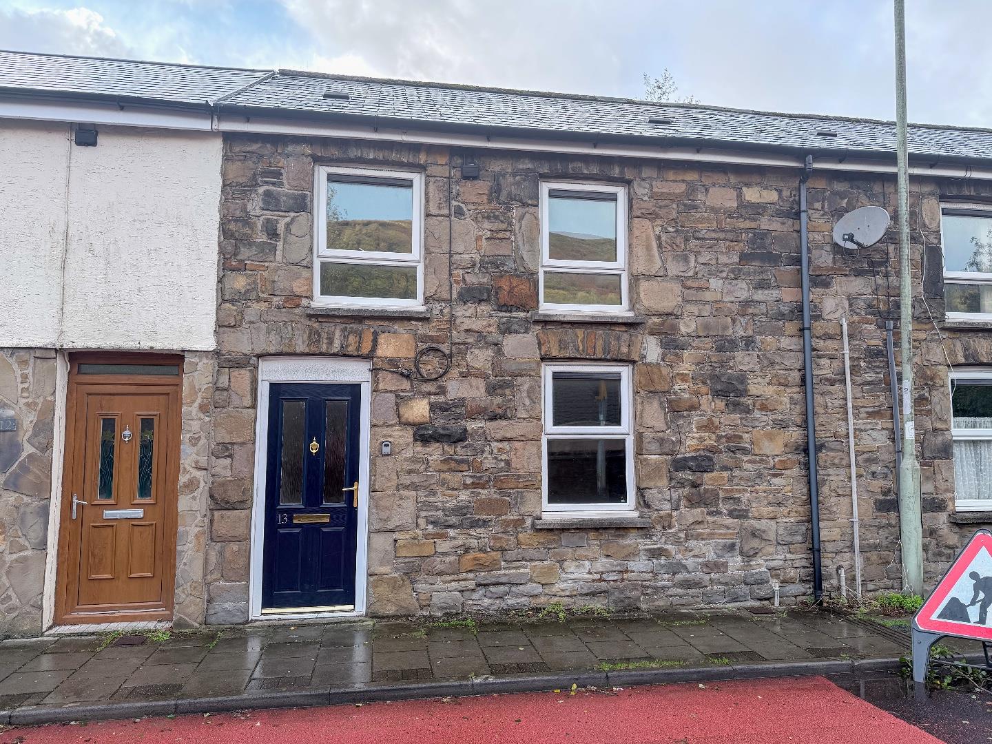 Tynewydd Row, Ogmore Vale, Bridgend County Borough, CF32 7EH